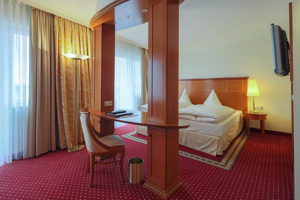 Hotel-Restaurant Kunz Pirmasens Kültér fotó