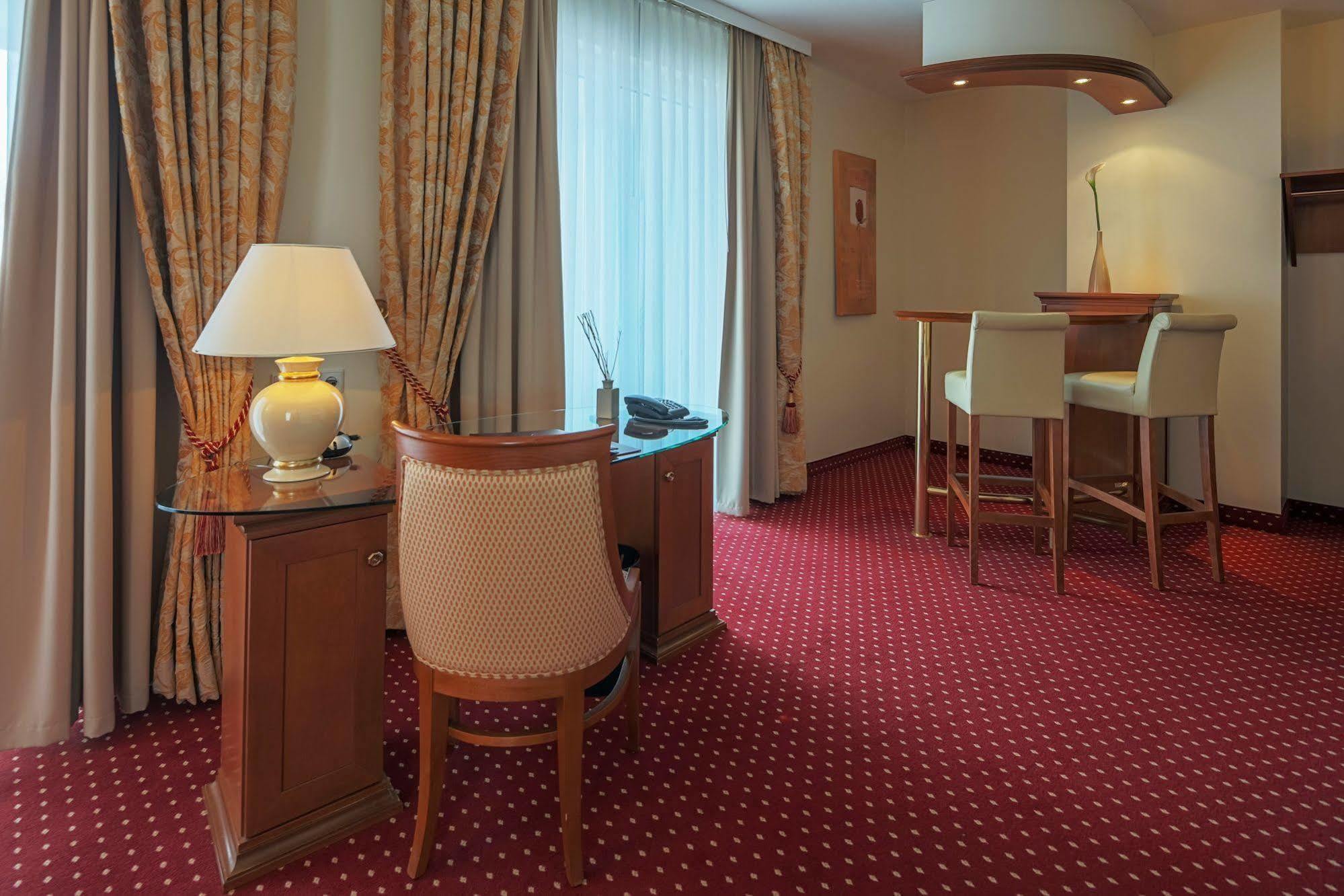 Hotel-Restaurant Kunz Pirmasens Kültér fotó