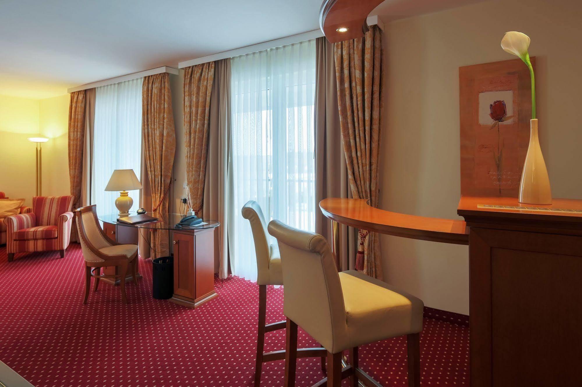 Hotel-Restaurant Kunz Pirmasens Kültér fotó